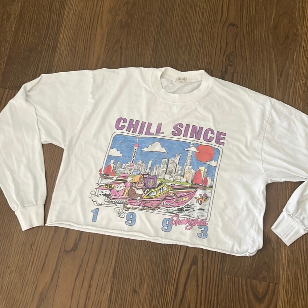chill since 1993 cropped long sleeve